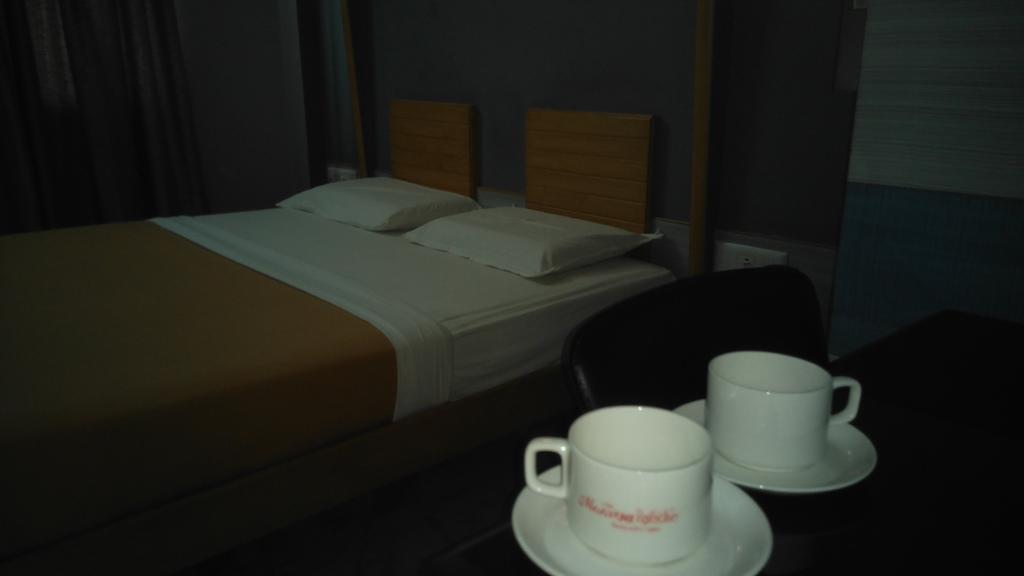 Hotel Manasa Paradise Bangalore Luaran gambar